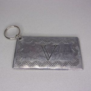 Wendell August Forge Aluminum V Key Ring